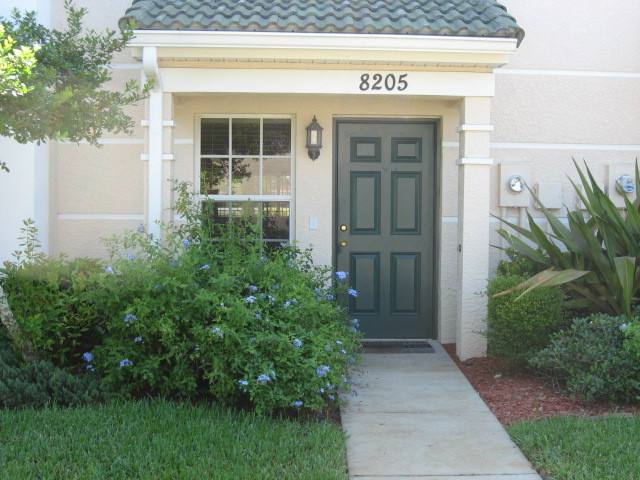 Apartment for rent at 8205 Pacific Beach Dr, Fort Myers, FL 33966