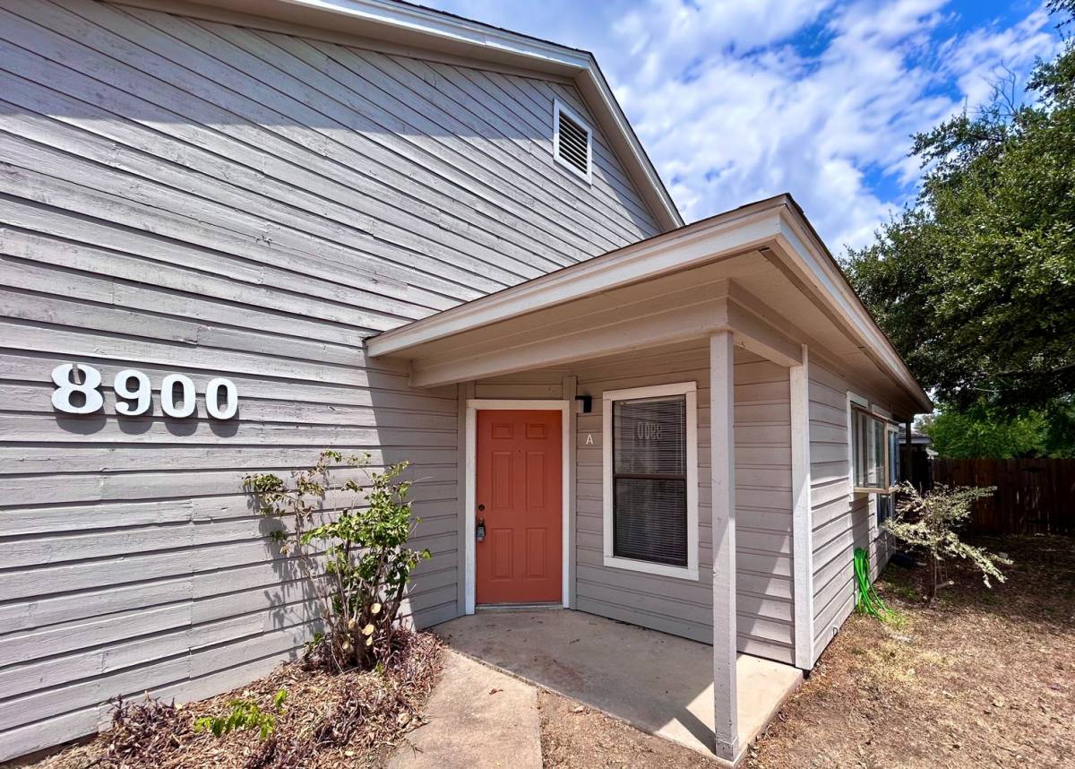 Apartment for rent at 8900 Schick Rd, Austin, TX 78729