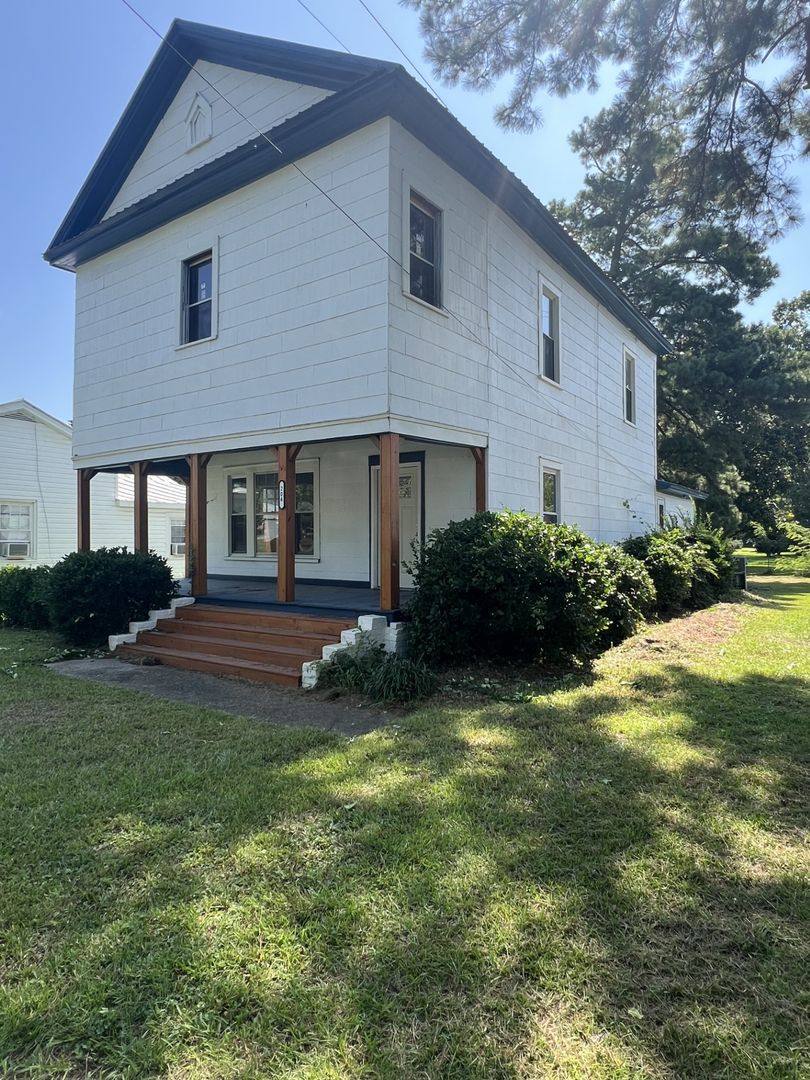 House for rent at 204 N First St, Pinetops, NC 27864
