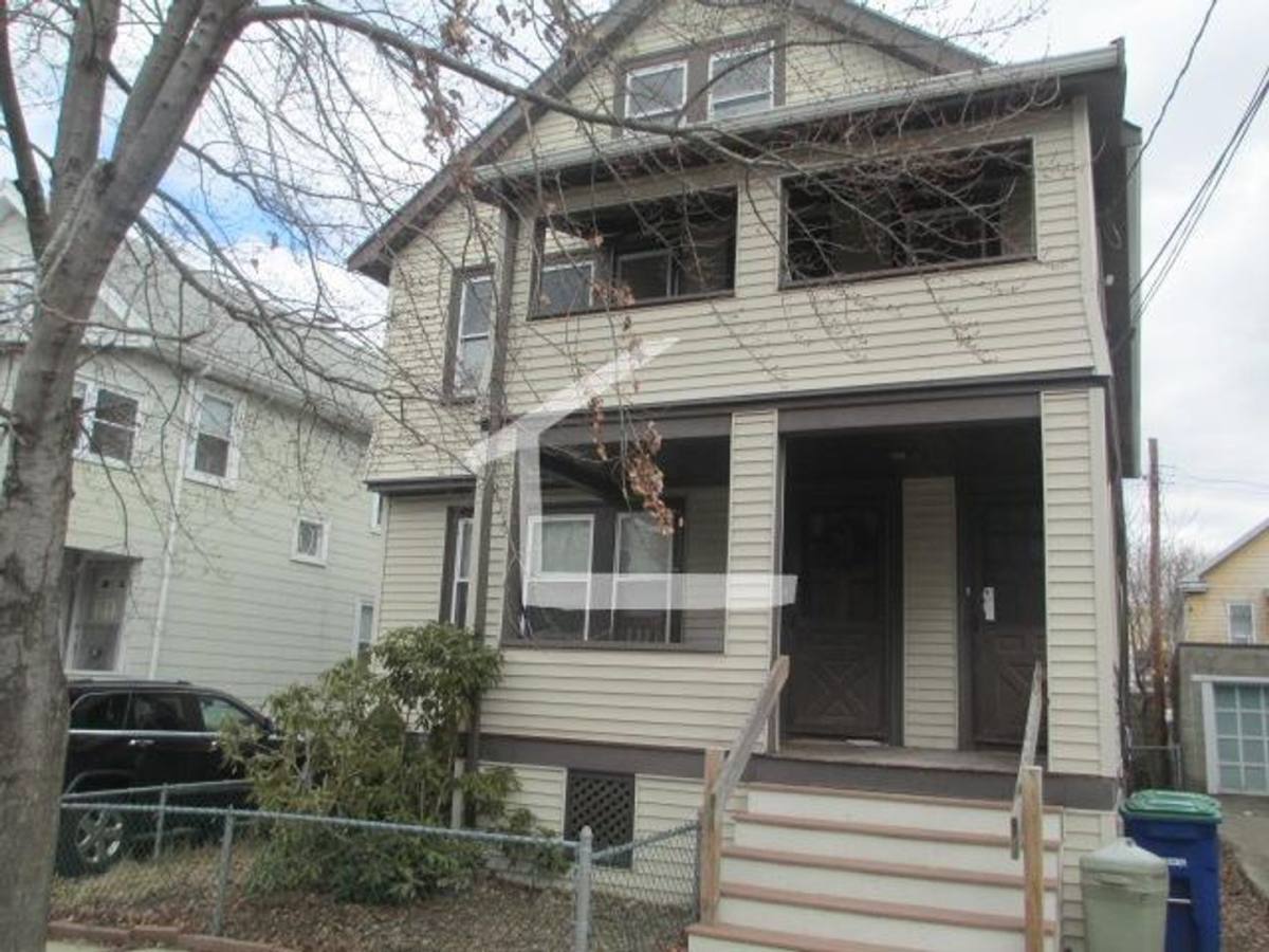 Apartment for rent at 32 Irvington Rd #1, Somerville, MA 02144