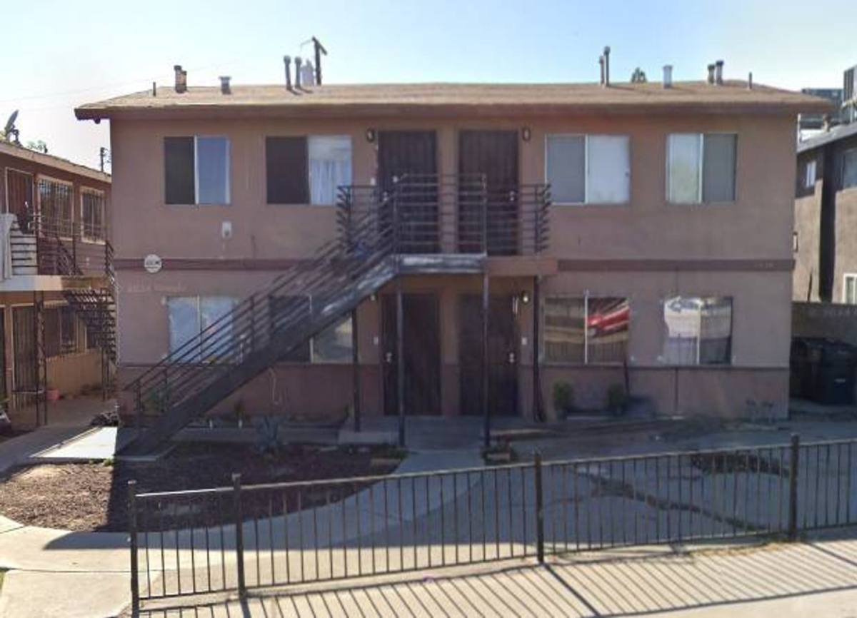Apartment for rent at 1524 Mount Vernon Ave, Bakersfield, CA 93306