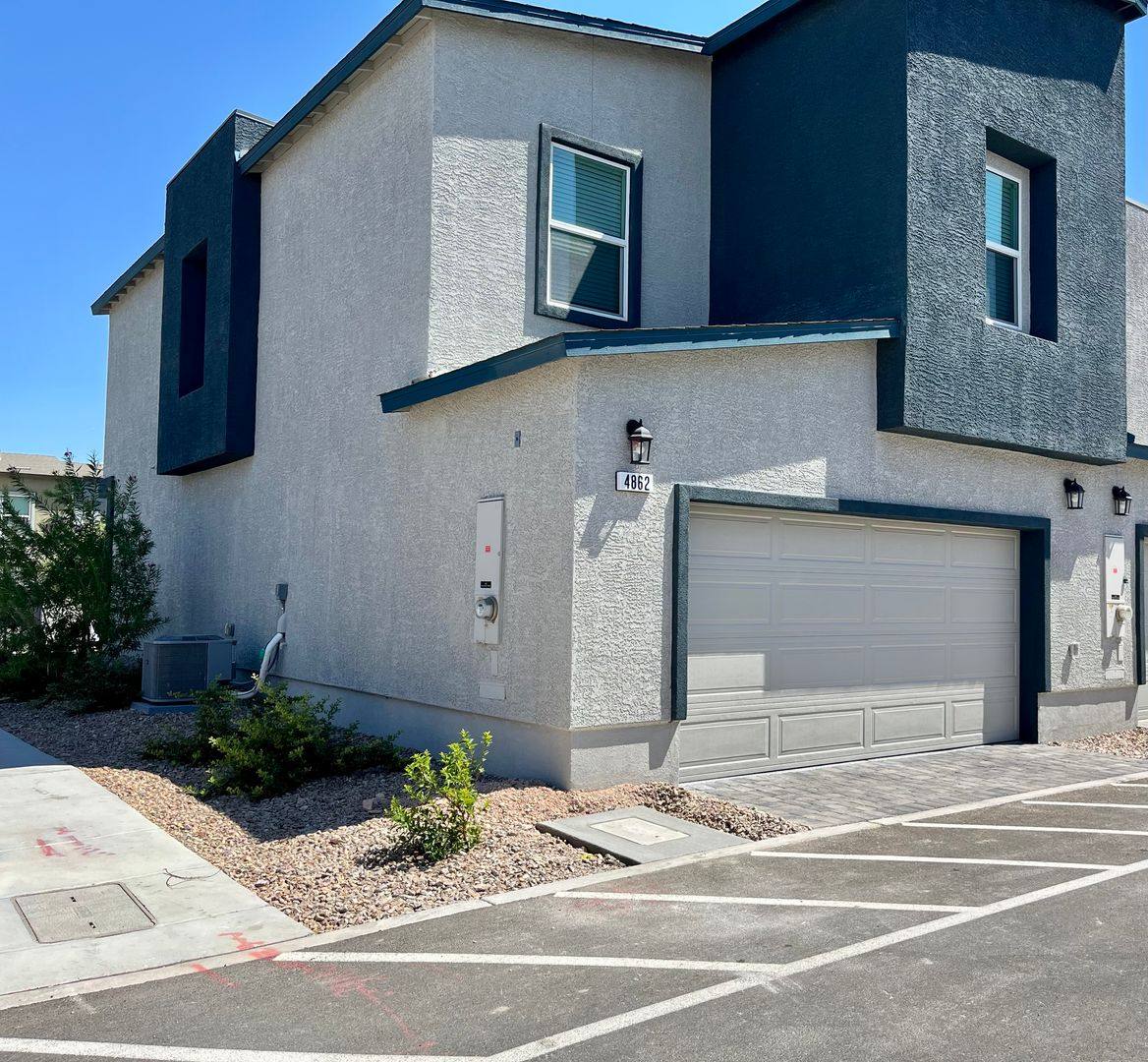Townhouse for rent at 4862 Orchid Ridge Ave, Las Vegas, NV 89141