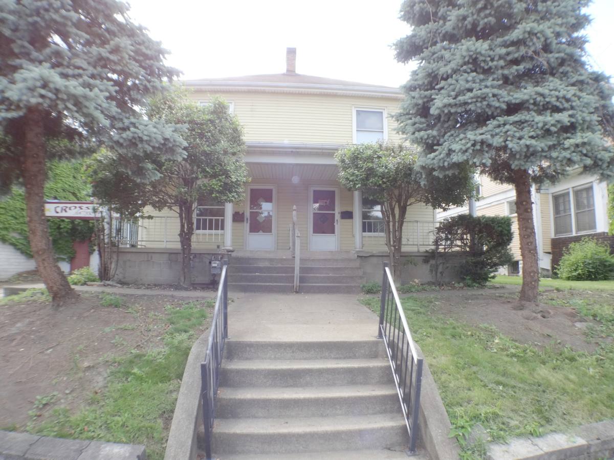 Apartment for rent at 3153-3155 W St, Weirton, WV 26062