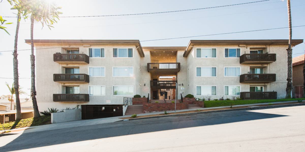 Apartment for rent at 720 W Imperial Ave, El Segundo, CA 90245