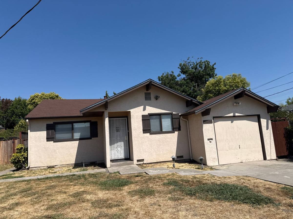 House for rent at 19650 San Miguel Ave, Castro Valley, CA 94546