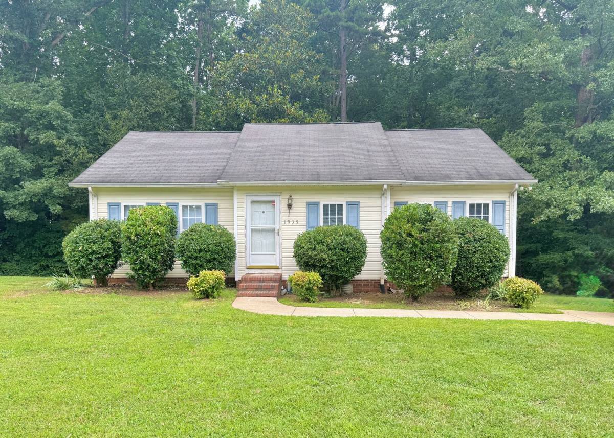 House for rent at 1935 Northridge Court, Statesville, NC 28677