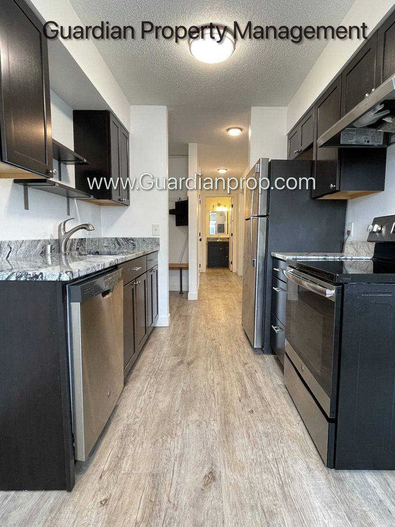 Apartment for rent at 735 Tyler St NE, Minneapolis, MN 55413