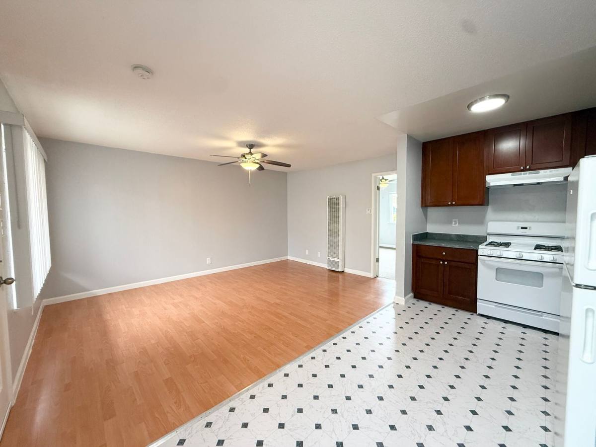 Apartment for rent at 1924 9th Ave, Oakland, CA 94606