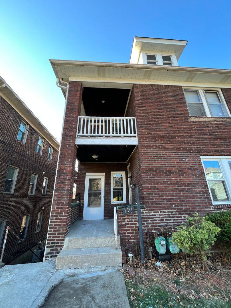 Apartment for rent at 121 W Virginia Ave, Homestead, PA 15120