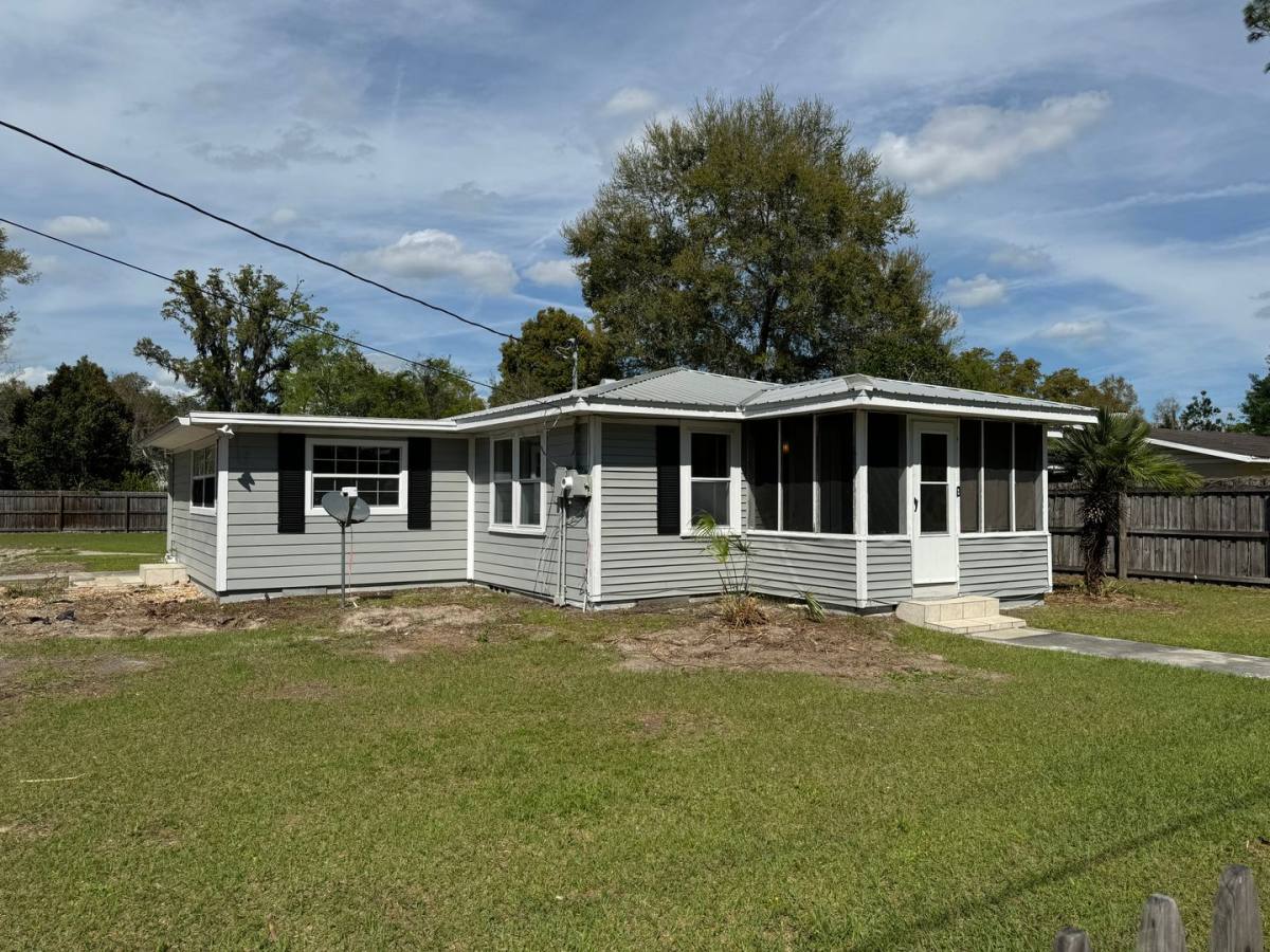 House for rent at 516 NW 29th Ave, Gainesville, FL 32609