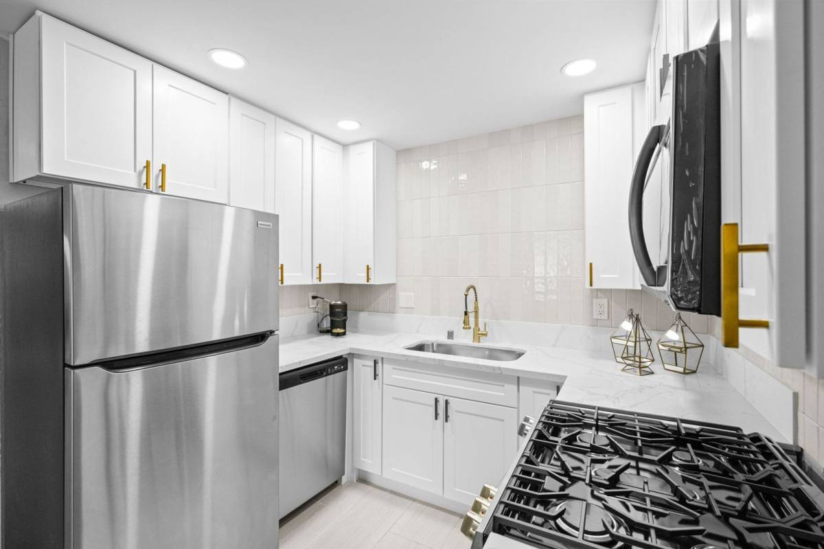 Condo for rent at 5191 Caliente St, Las Vegas, NV 89119