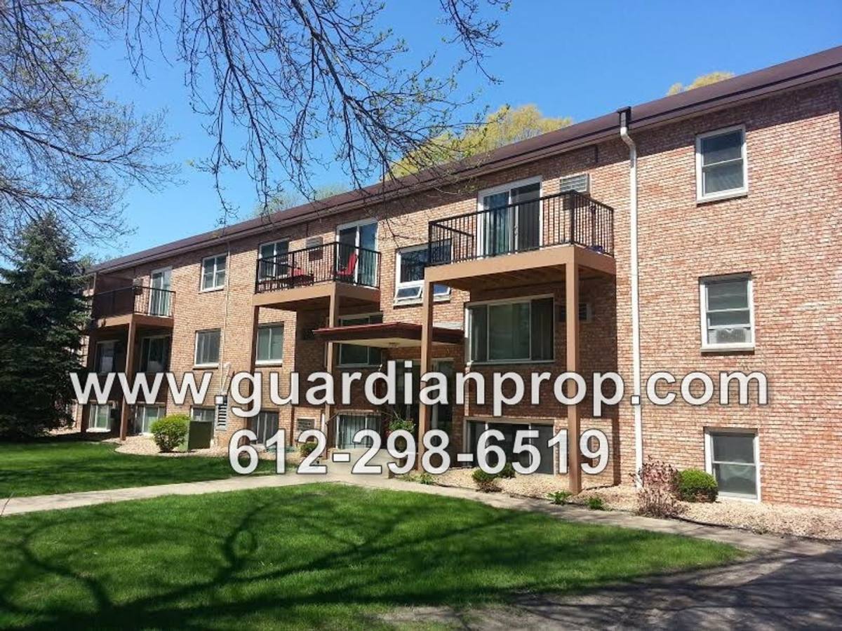 Apartment for rent at 2008 4th St S, South Saint Paul, MN 55075