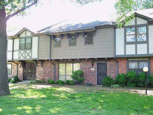 House for rent at 4786 Rustling Oaks Dr, Memphis, TN 38117