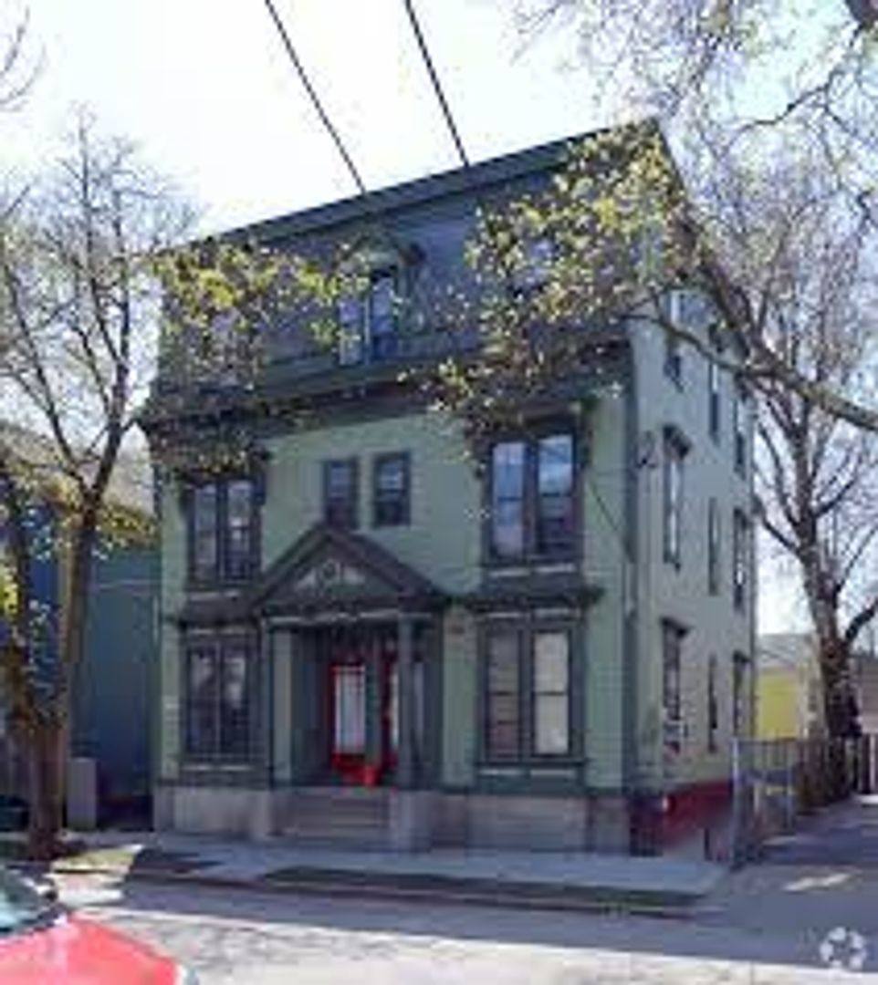 Apartment for rent at 20 Hudson St, Providence, RI 02909
