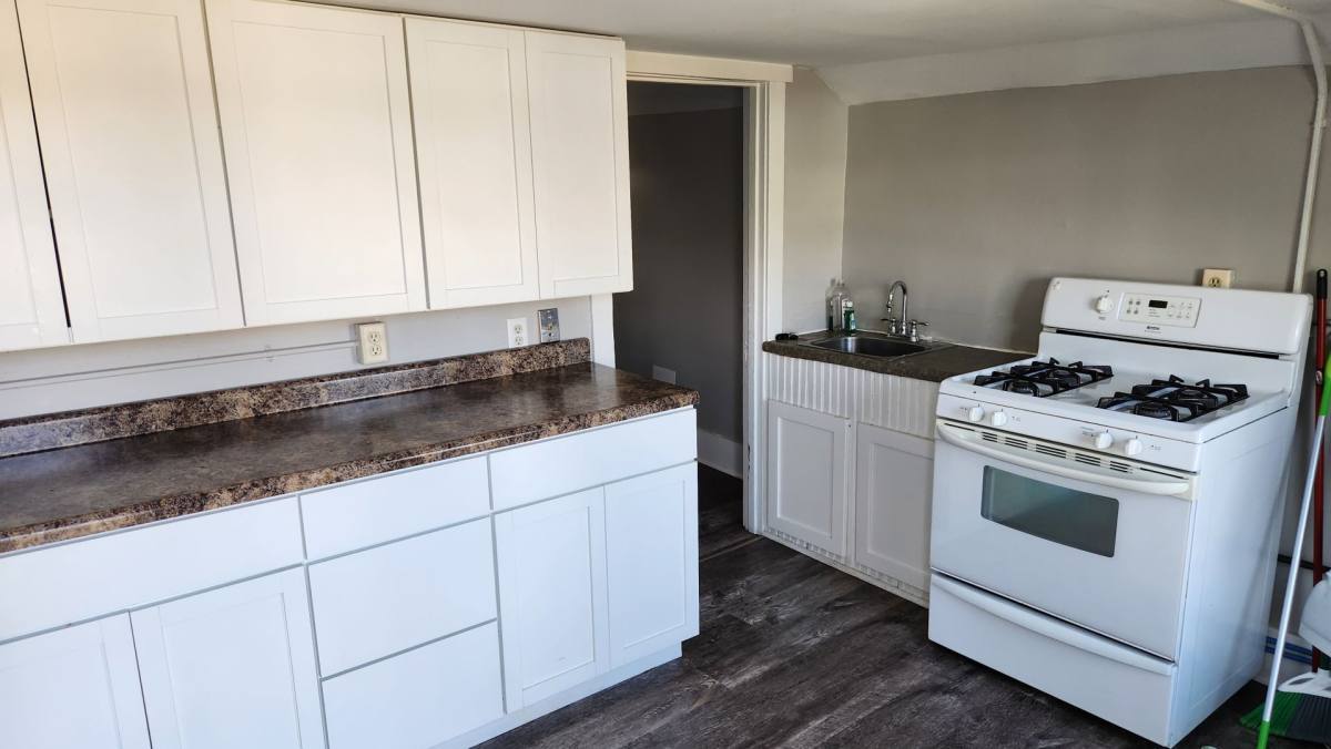 Apartment for rent at 1206 Logan St, La Crosse, WI 54603