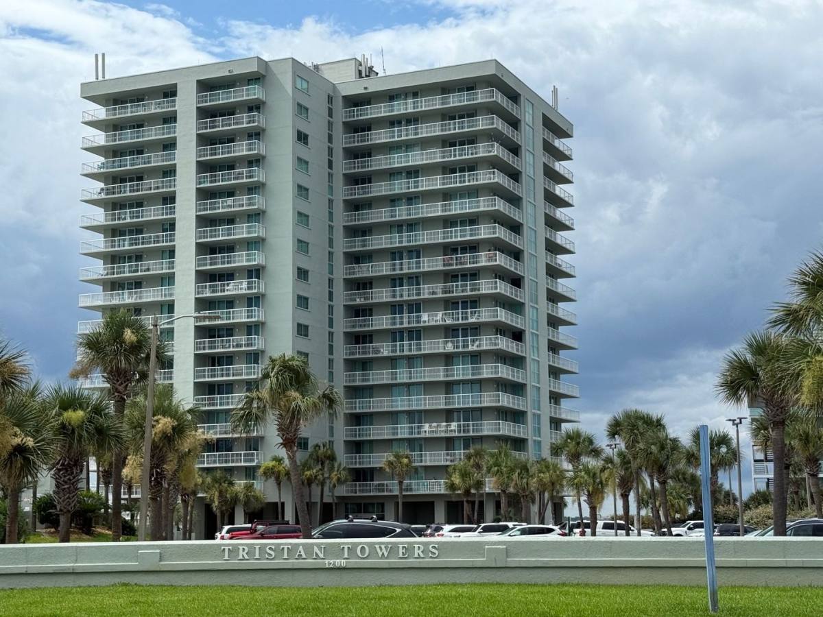 House for rent at 1200 Fort Pickens Rd, Gulf Breeze, FL 32561