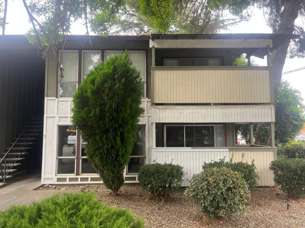 Apartment for rent at 1020 W 3rd St, Chico, CA 95928