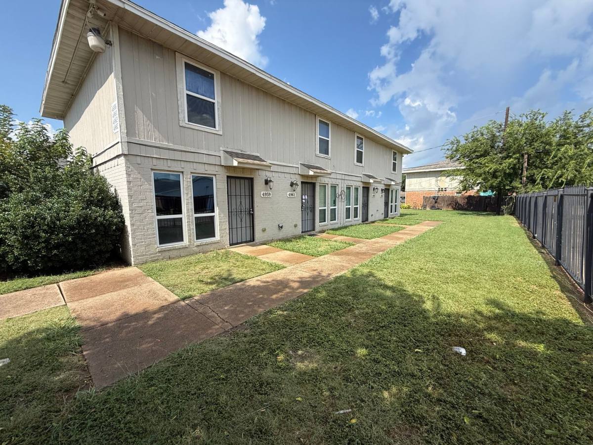 Apartment for rent at 4959-4965 Miller Ave, Fort Worth, TX 76119
