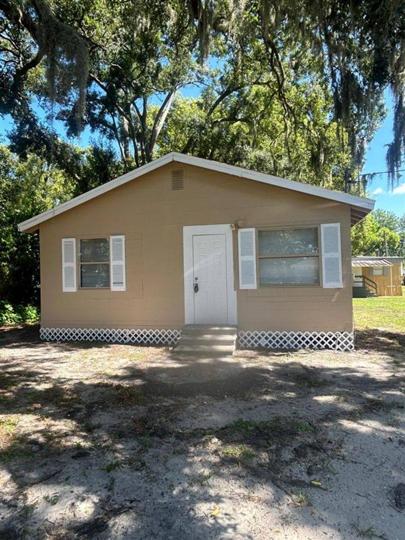 Apartment for rent at 405 Union Dr, Lakeland, FL 33805