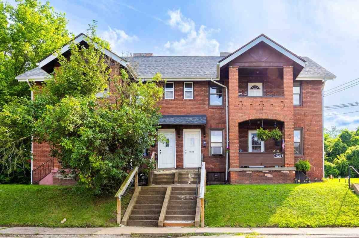 Apartment for rent at 1019 -1037 N, Clairton, PA 15025