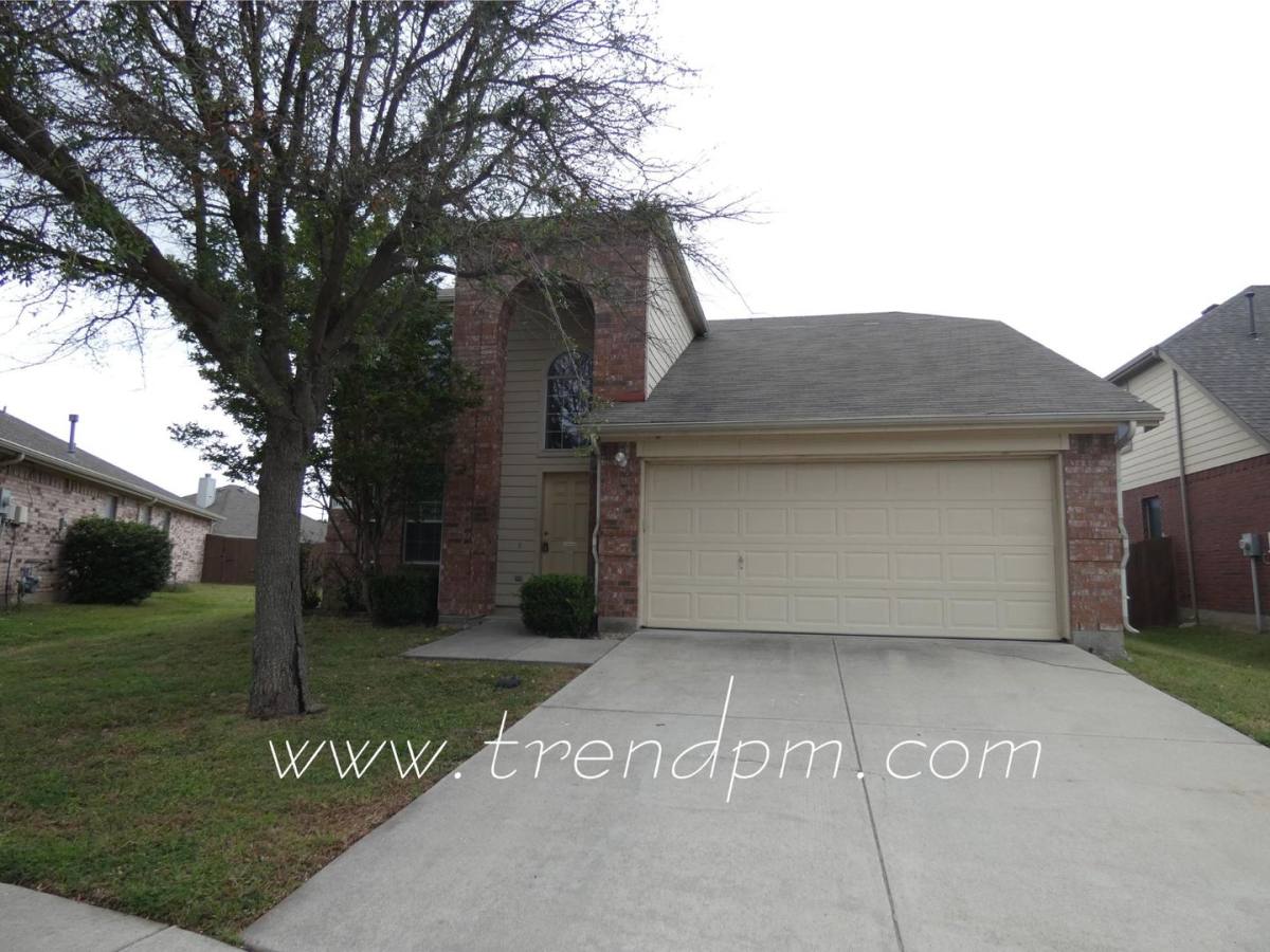 House for rent at 11616 Netleaf Lane, Keller, TX 76244