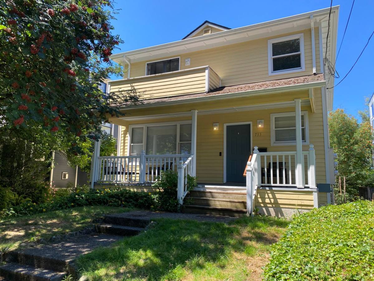 House for rent at 733 Belmont Place E, Seattle, WA 98102
