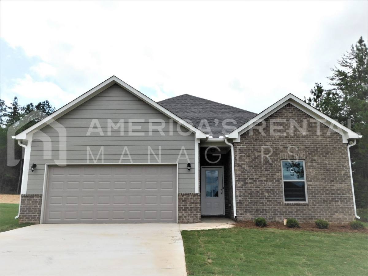House for rent at 15531 Crimson Ridge Circle, Brookwood, AL 35444