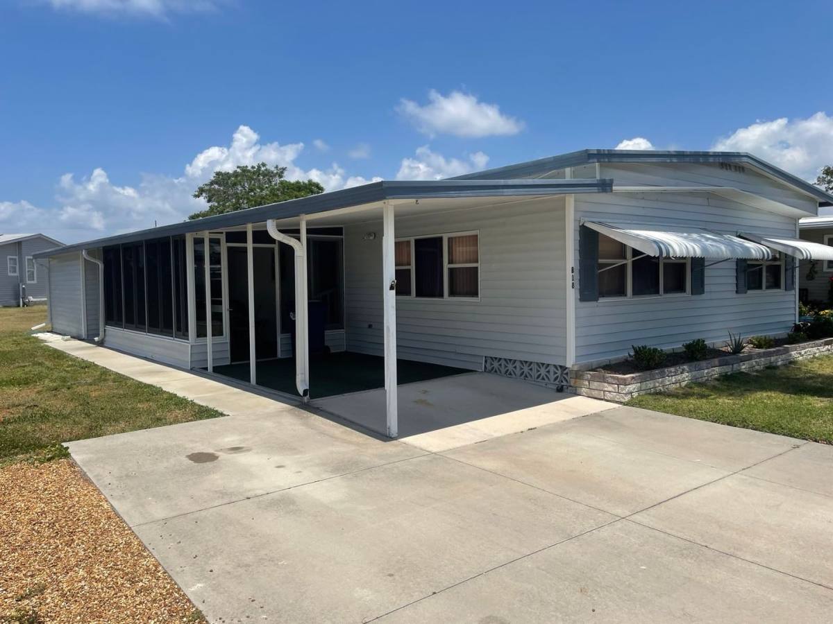 Apartment for rent at 5316 53rd Ave E, Bradenton, FL 34203