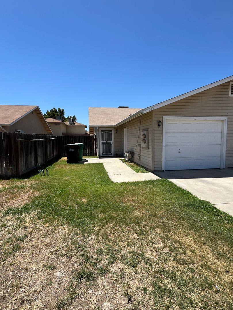 Apartment for rent at 1035 N Wisconsin Way, Porterville, CA 93257