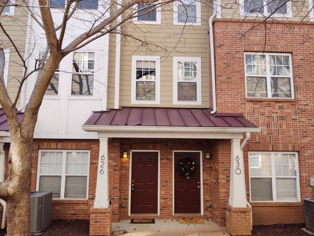 Townhouse for rent at 626 Raya Court, Charlotte, NC 28204