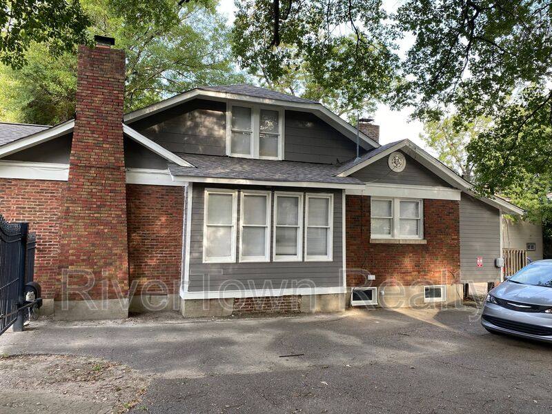 House for rent at 3526 Spottswood Ave #2, Memphis, TN 38111