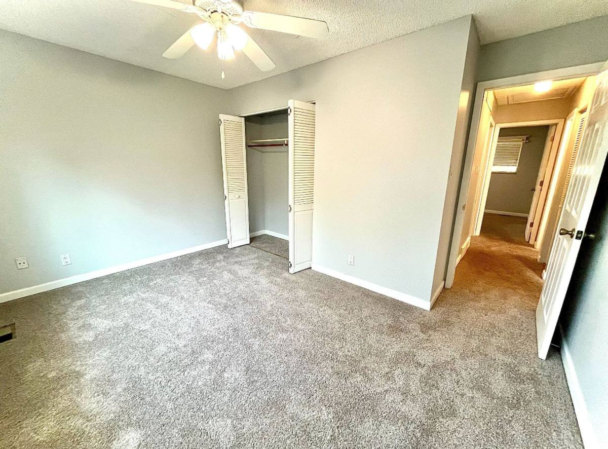 House for rent at 7152 S Washington St, Littleton, CO 80122