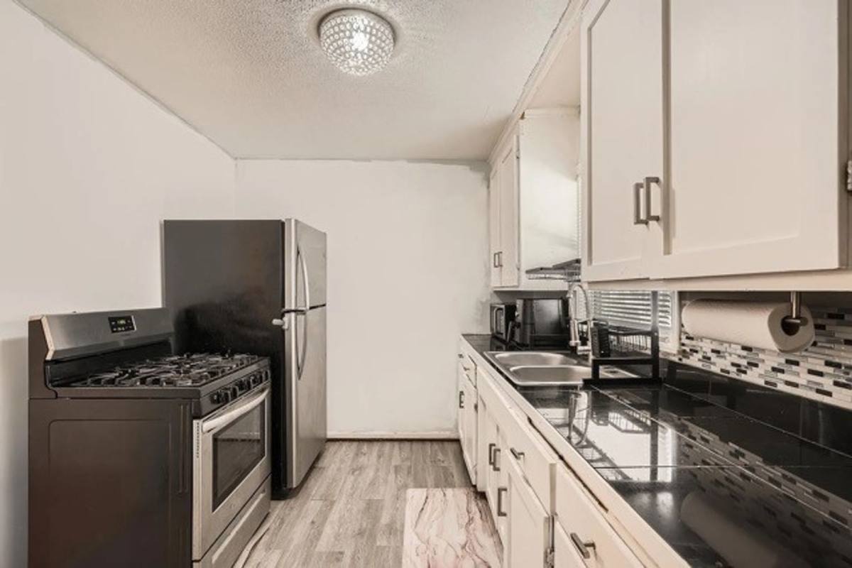 Apartment for rent at 3924 Lyndale Ave N, Minneapolis, MN 55412