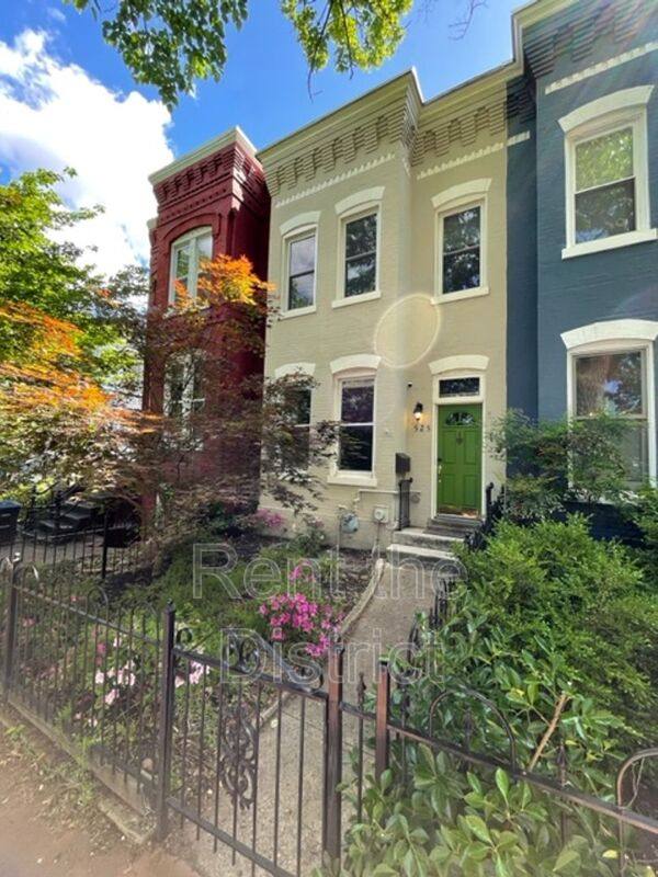House for rent at 525 5th St NE, Washington, DC 20002