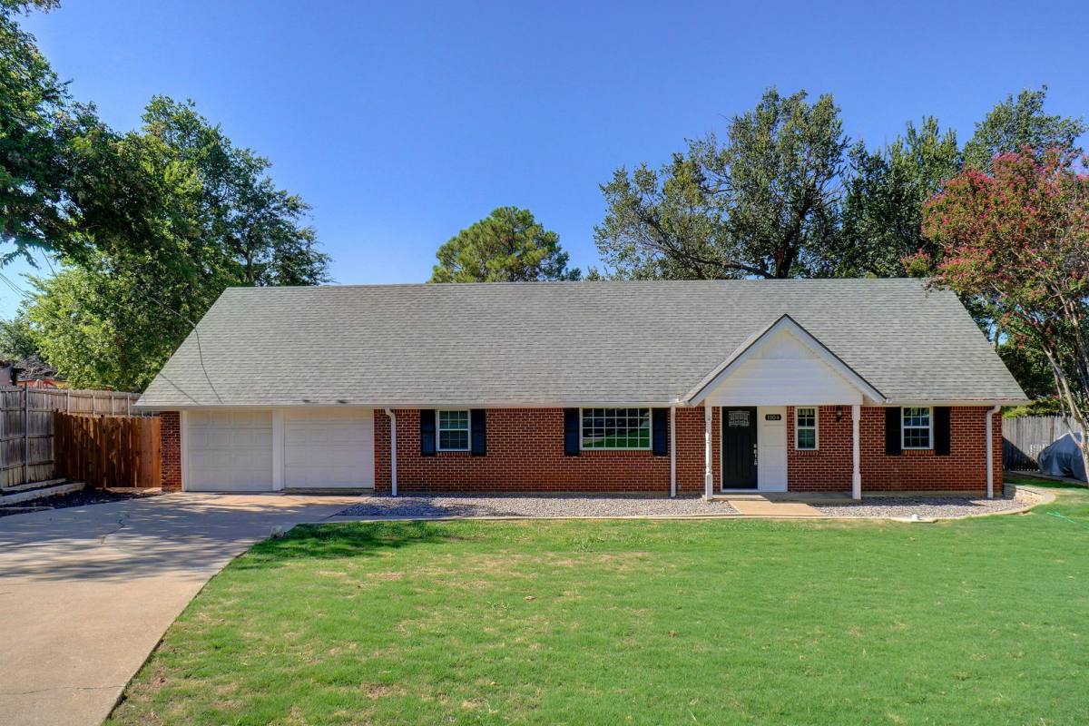 House for rent at 1104 Shady Pine, Bedford, TX 76021