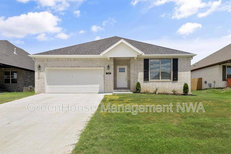 House for rent at 720 Merryfield St, Bentonville, AR 72713