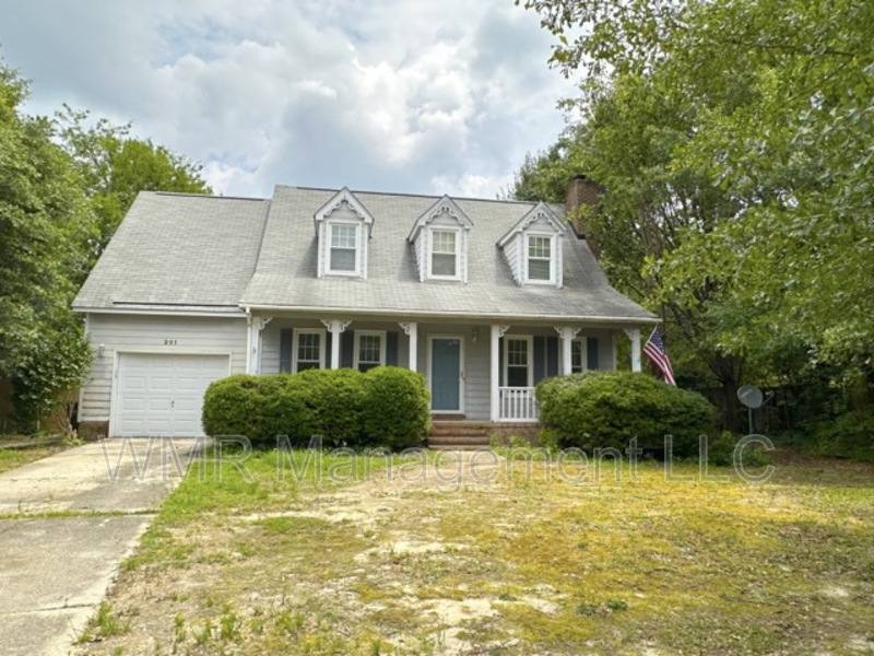 House for rent at 201 Penshore Dr, Fayetteville, NC 28314