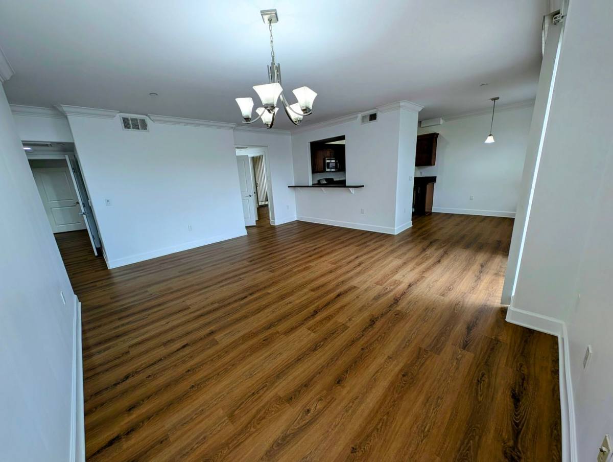 Apartment for rent at 4112 Whitsett Ave, Studio City, CA 91604