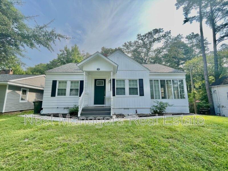 House for rent at 2006 Rock Ave, Fayetteville, NC 28303