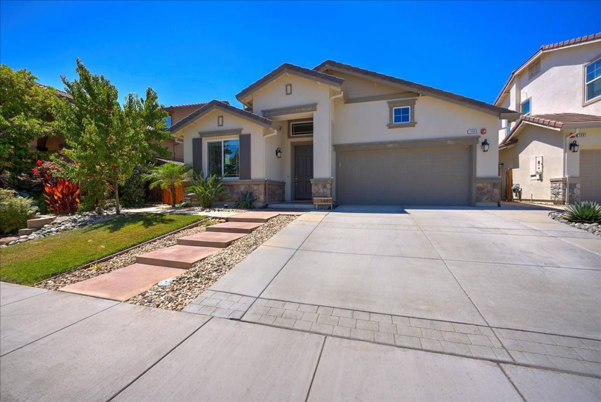 House for rent at 1449 Cedarbrook Rd, West Sacramento, CA 95691