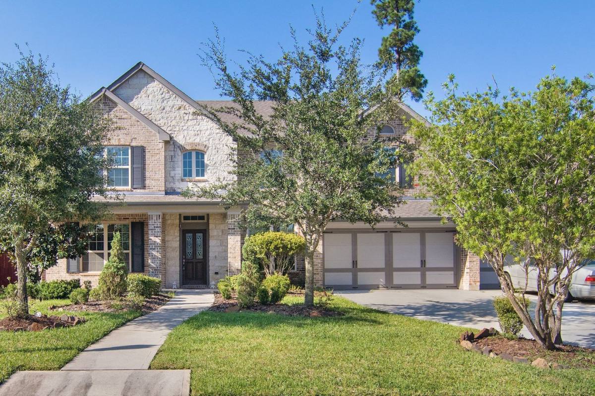 House for rent at 8127 Caroline Ridge Dr, Humble, TX 77396