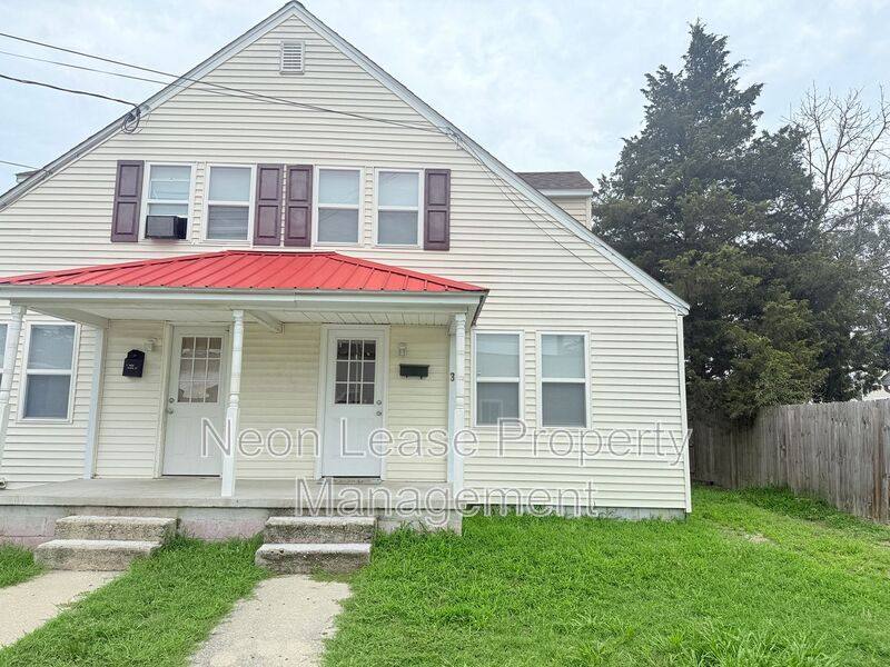Apartment for rent at 3-5 W 9th St #3, Seaford, DE 19973