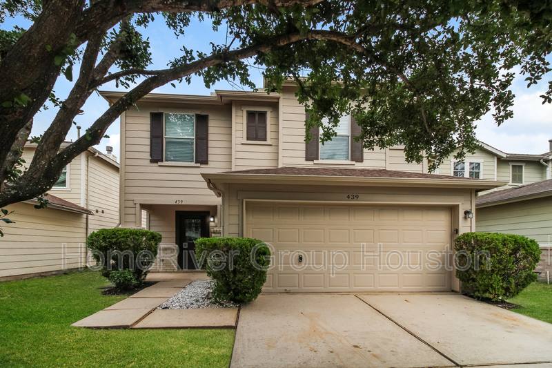 House for rent at 439 Remington Park Court, Houston, TX 77073