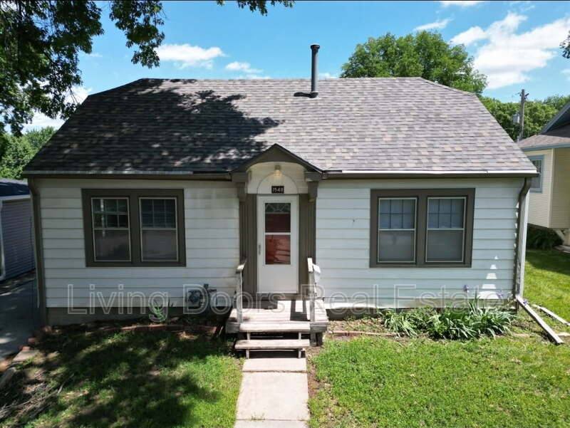 House for rent at 1548 S 25th St, Lincoln, NE 68502