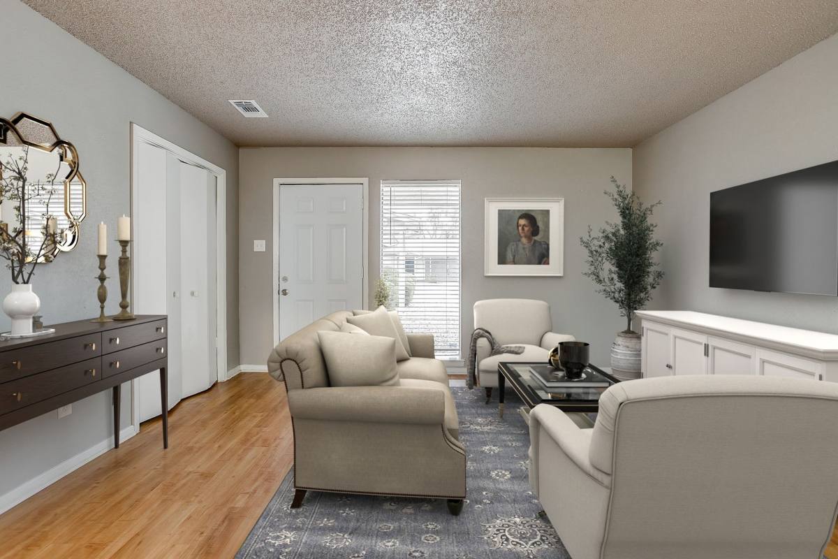 Apartment for rent at 334 W Mustang, Crowley, TX 76036