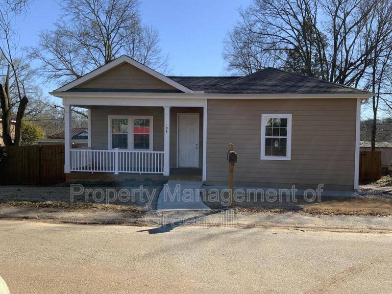 House for rent at 108 9th St, Greenville, SC 29611
