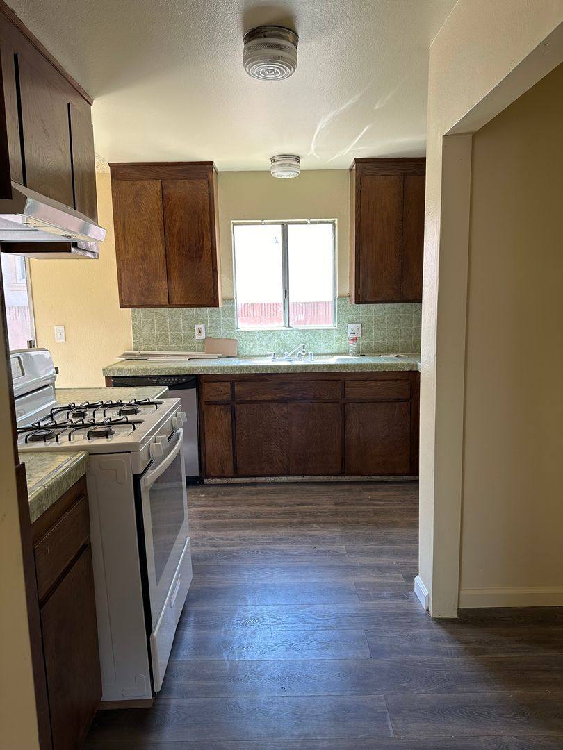 Apartment for rent at 1423 Edgewood Dr, Alhambra, CA 91803