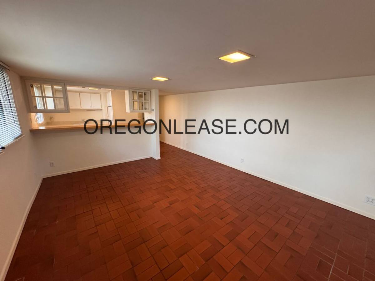 Apartment for rent at 1223 Ferry St, Eugene, OR 97401