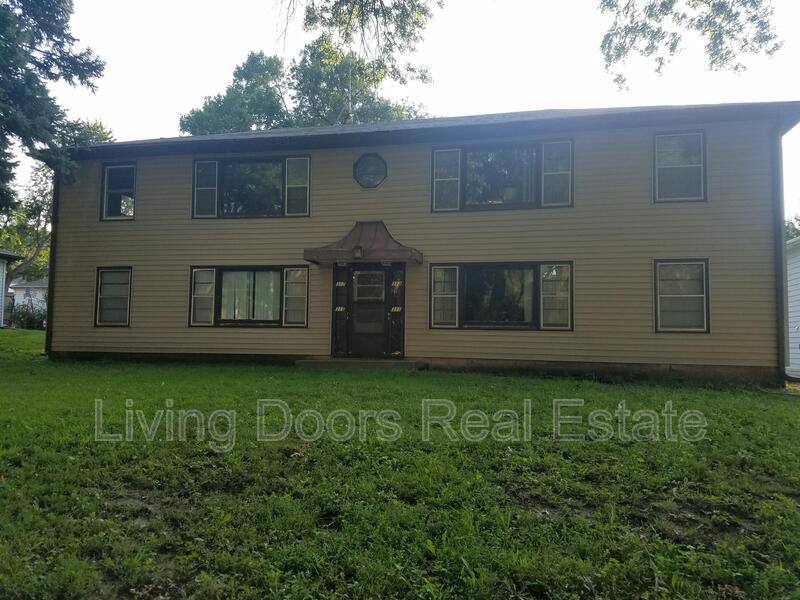 Apartment for rent at 317 S 47th St, Lincoln, NE 68510