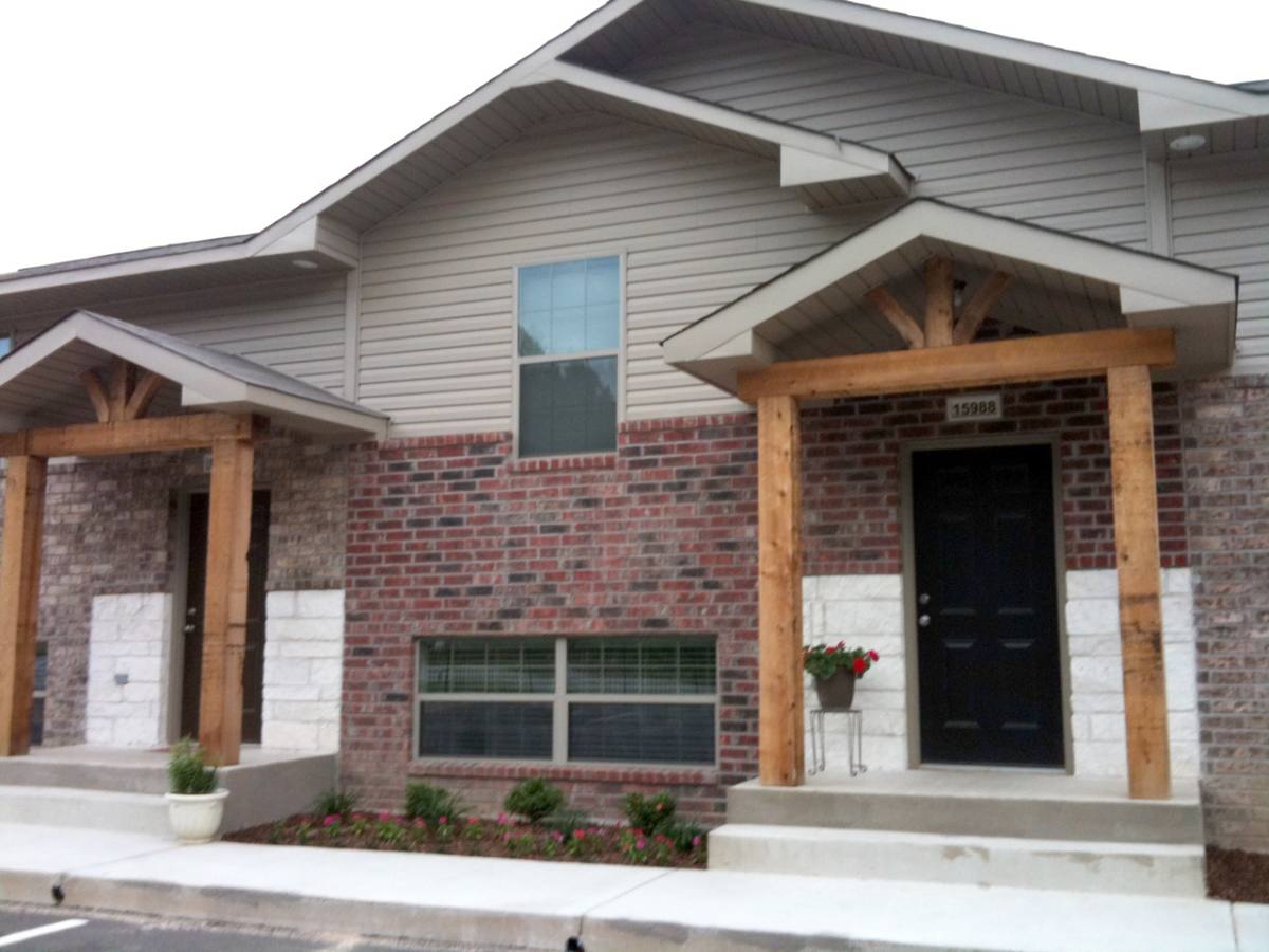 Townhouse for rent at 16020 FM 16 W, Lindale, TX 75771